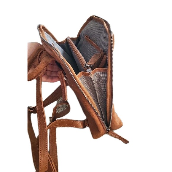 Spikes and Sparrow Brown Cognac Genuine Leather Bag Backpack Purse Adjustable - Picture 7 of 11